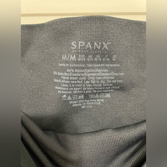 Spanx Seamless Camo Print Leggings Women's Size Medium - Picture 3 of 4